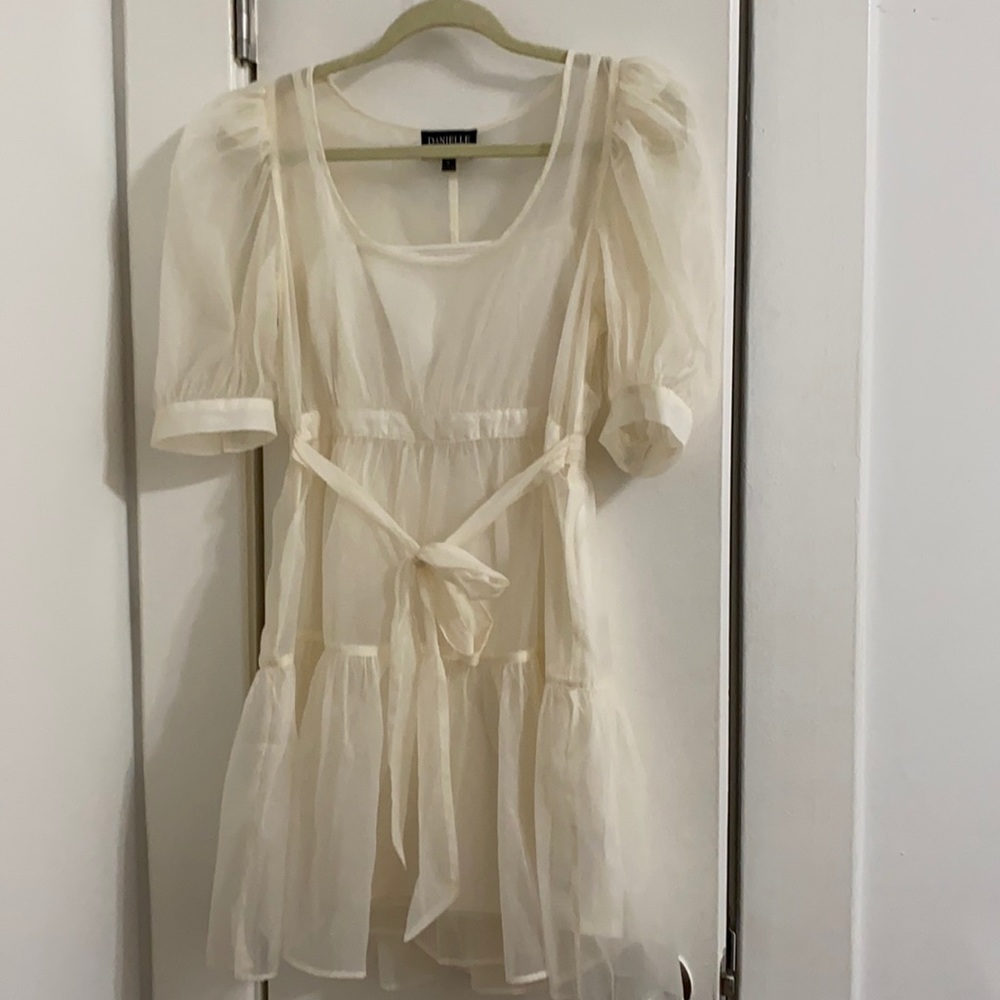 NW/OT White puff sleeve mini